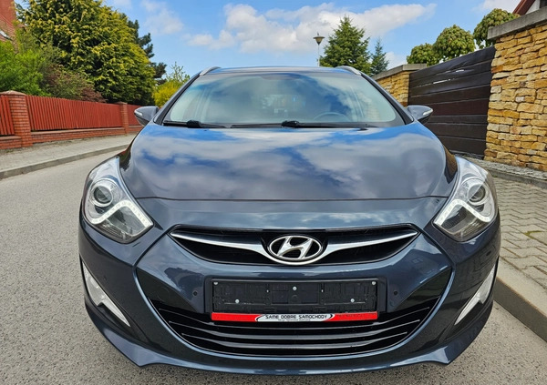 Hyundai i40 cena 40400 przebieg: 188000, rok produkcji 2015 z Ciechanowiec małe 781